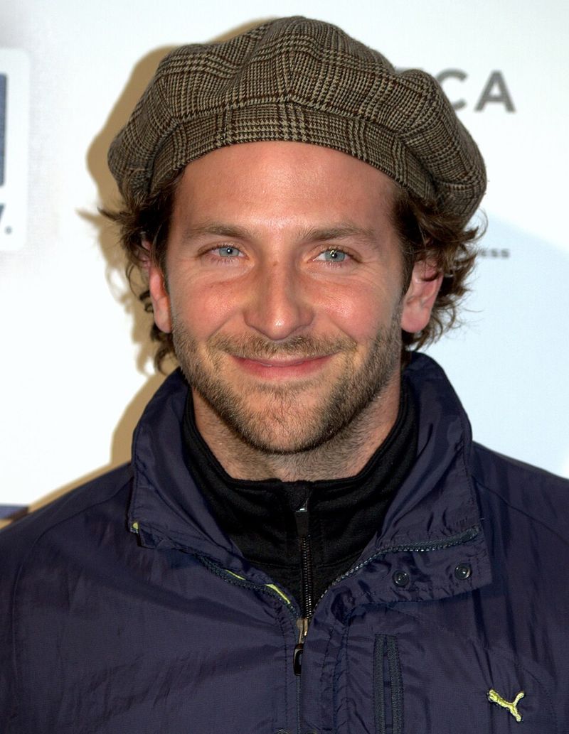 Bradley Cooper's Partial Beard Surprise