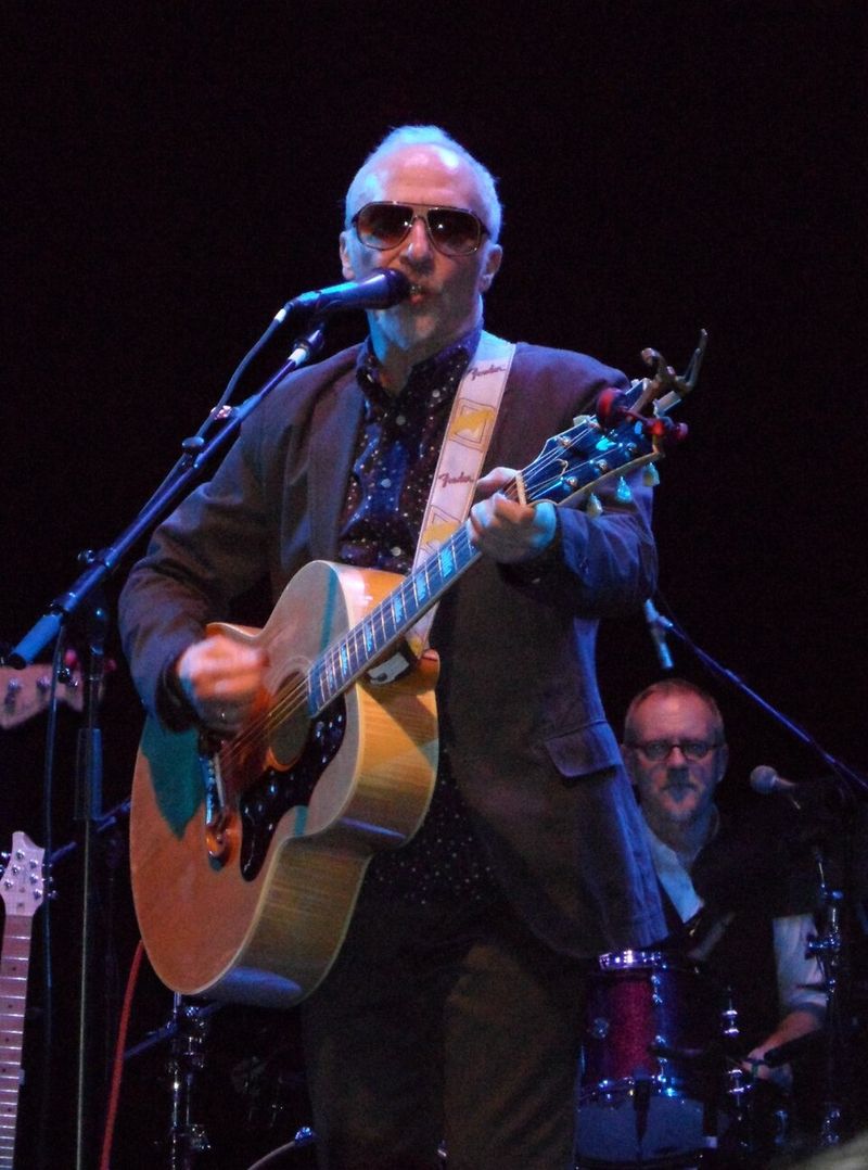 Graham Parker: The Critics' Darling Who Never Got His Due