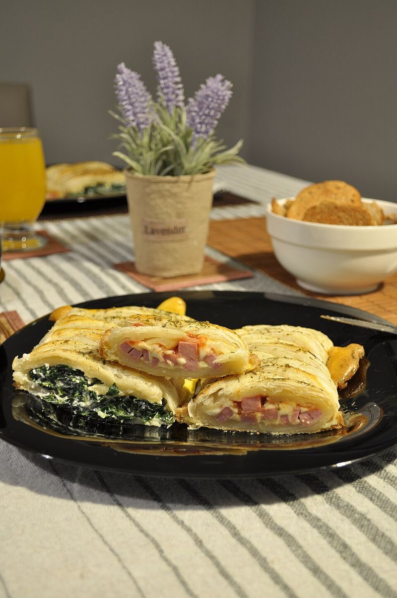 Spinach Puff Pastry Bites