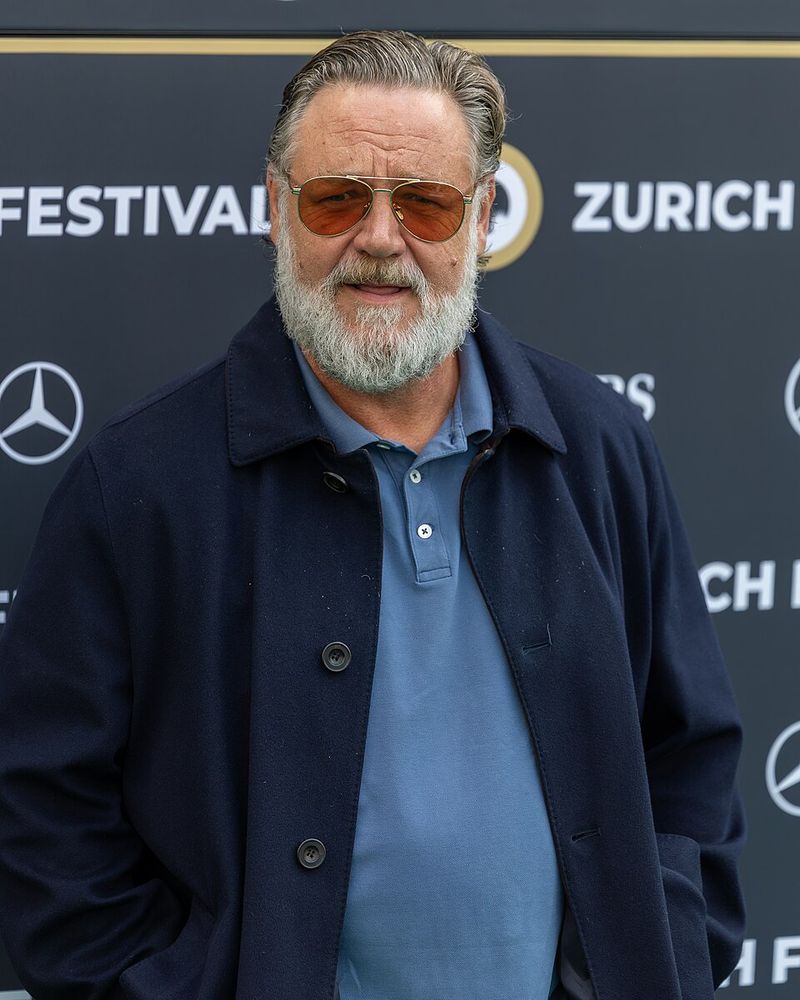 Russell Crowe: A Hotel Phone And A Criminal Charge