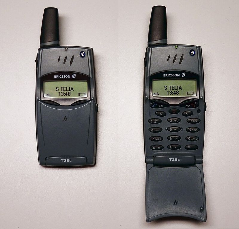 Ericsson T28 (1999)