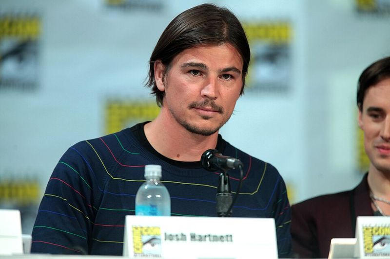 Josh Hartnett - Hampshire Countryside, England