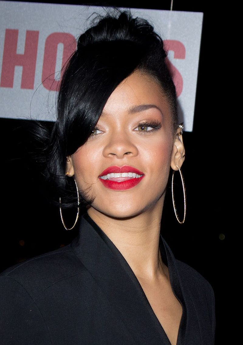 Rihanna - 