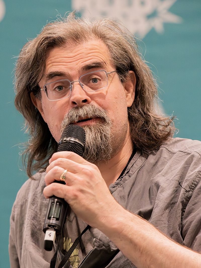 Children of Time by Adrian Tchaikovsky