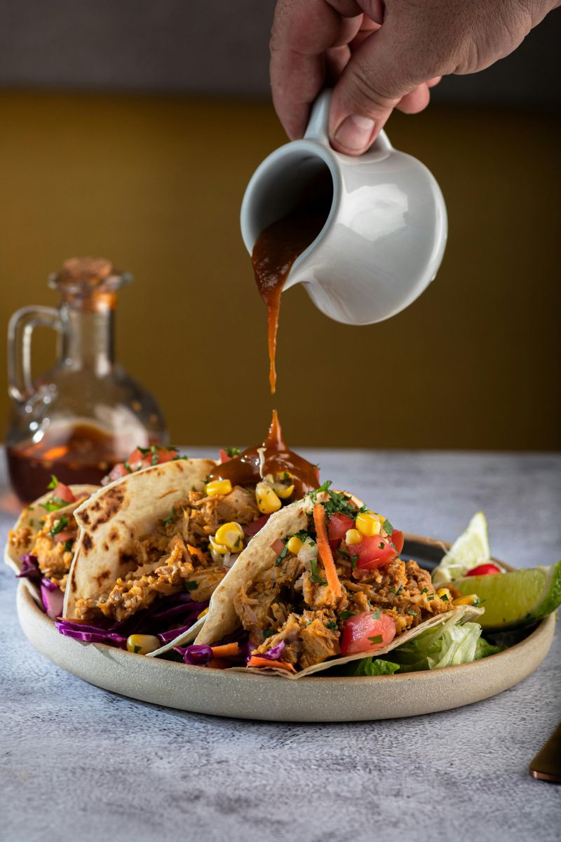 The Sauce: Tangy, Spicy, and Totally Iconic