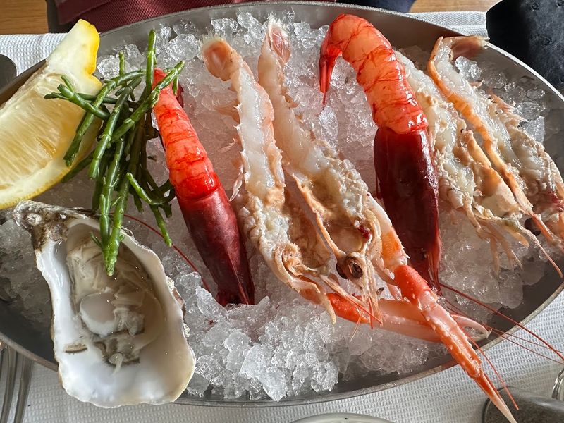 Golden View Open Bar