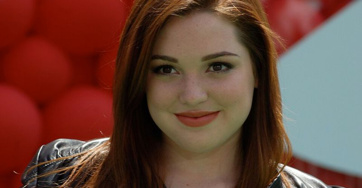 10 Disney And Nickelodeon Stars Who Took A Very Different Path