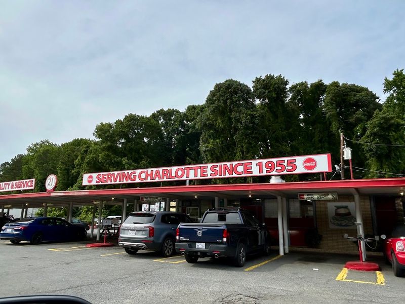 Charlotte, North Carolina - South 21 Drive In