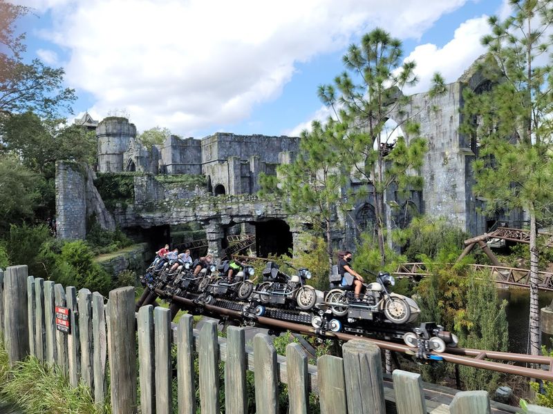 Hagrid's Magical Creatures Motorbike Adventure