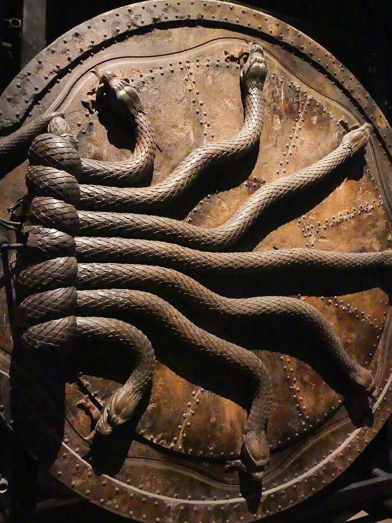 Harry Potter And The Chamber Of Secrets