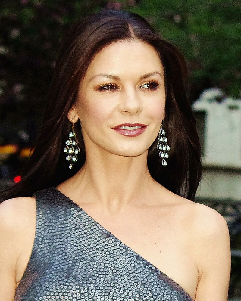 Catherine Zeta-Jones's Throat Scar