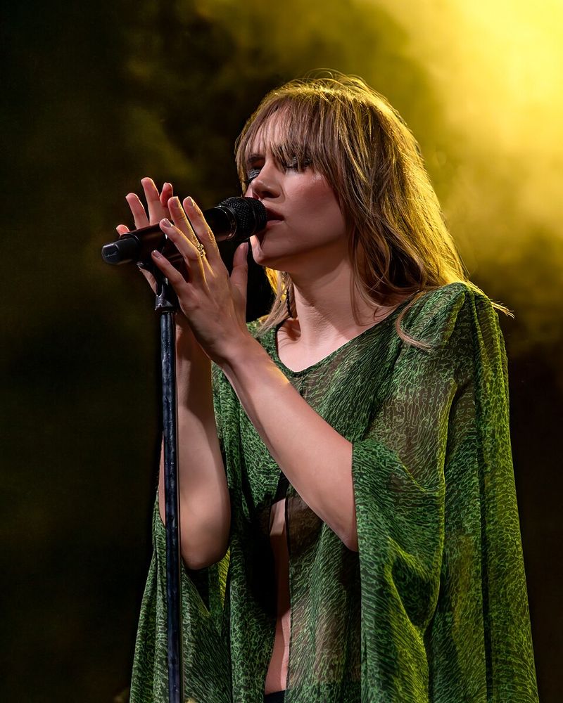 Suki Waterhouse