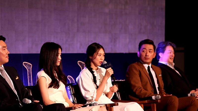 The Handmaiden (2016)