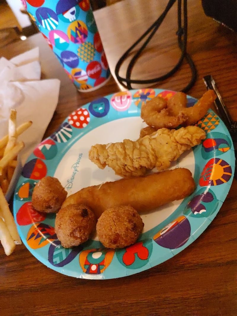 Columbia Harbour House - Trio Platter - $14.29