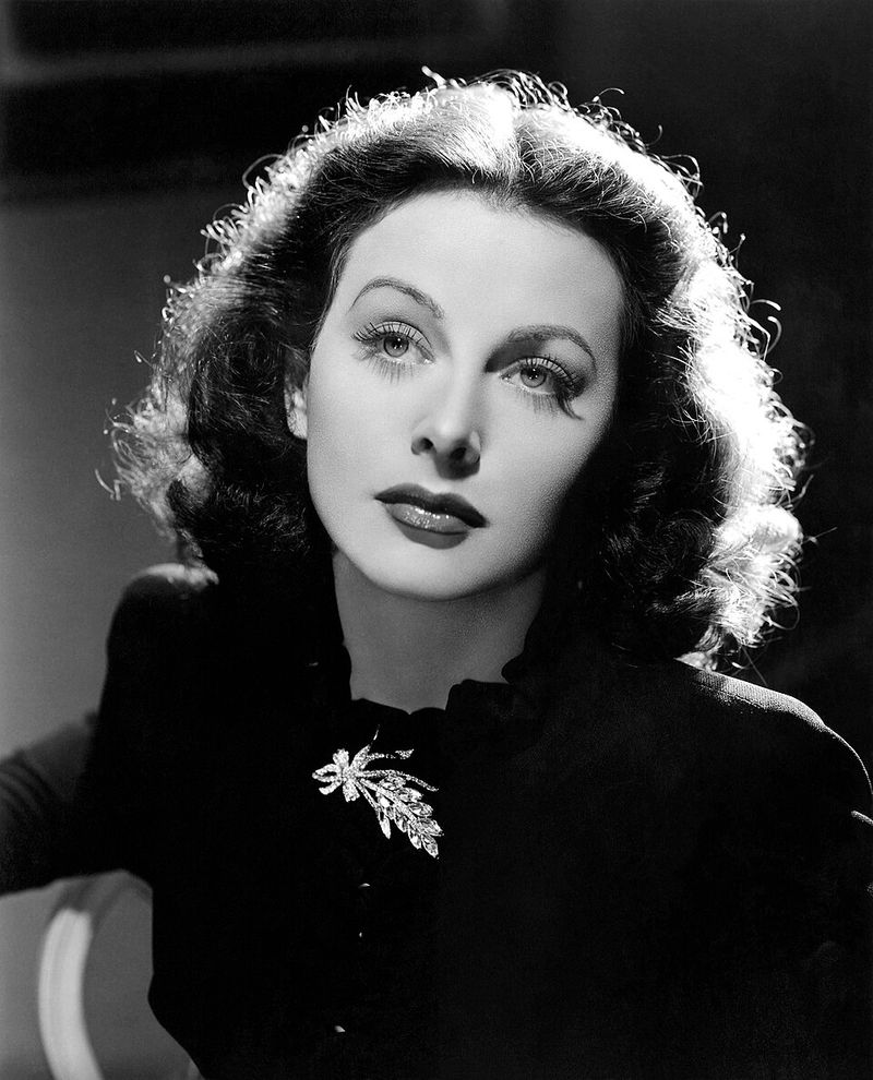 Hedy Lamarr: Hollywood Star and Secret Inventor
