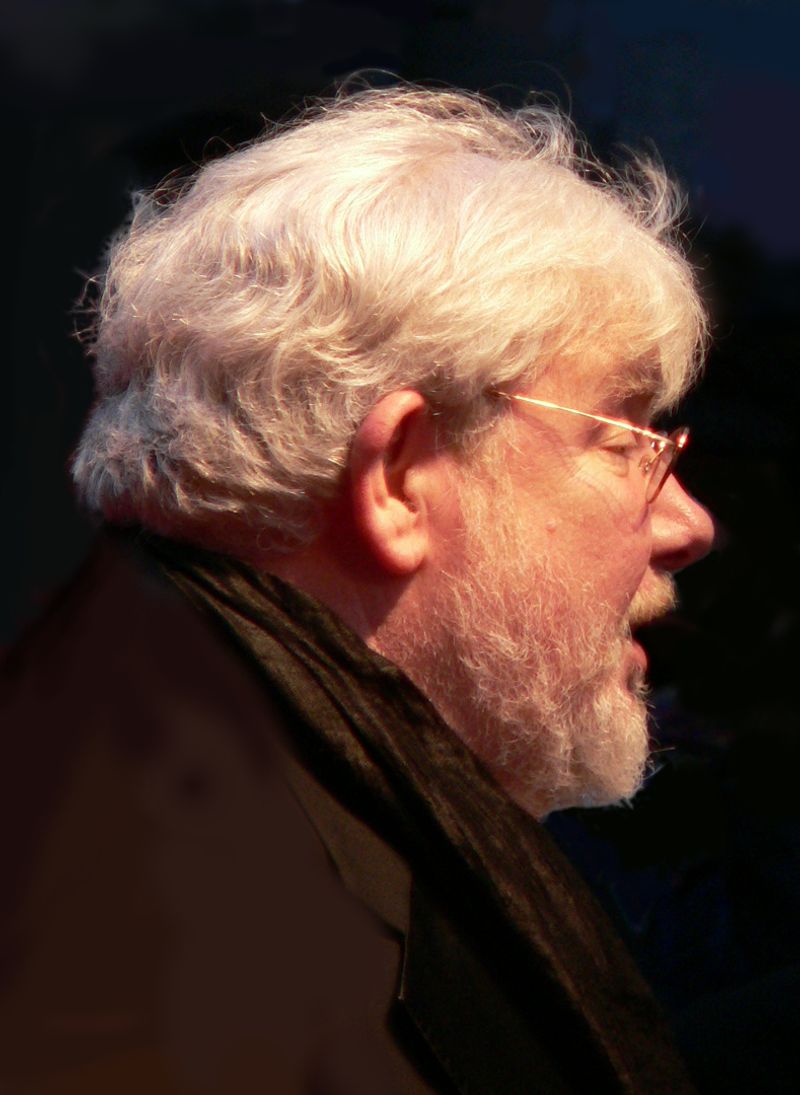 Richard Griffiths - Played Vernon Dursley