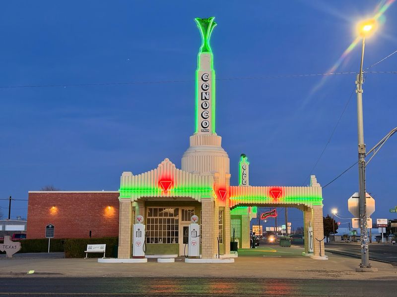 U-Drop Inn / Tower Station — Shamrock, Texas