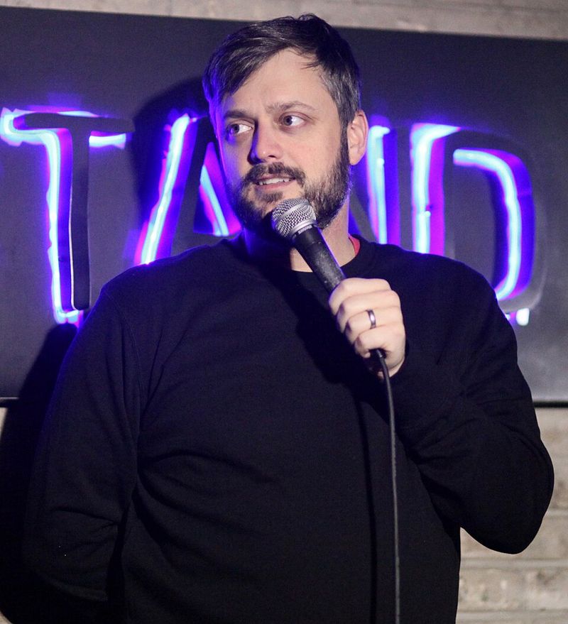 Nate Bargatze: Applebee's Is His Happy Place