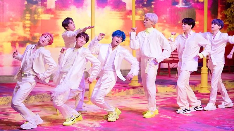 April 2019: Map of the Soul: Persona Tops the UK Albums Chart