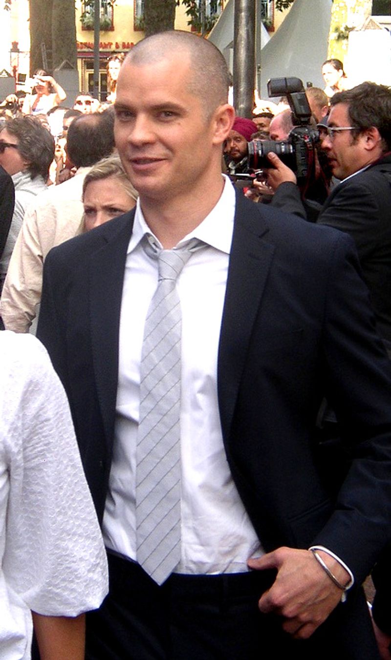 The Girl Next Door (2004)