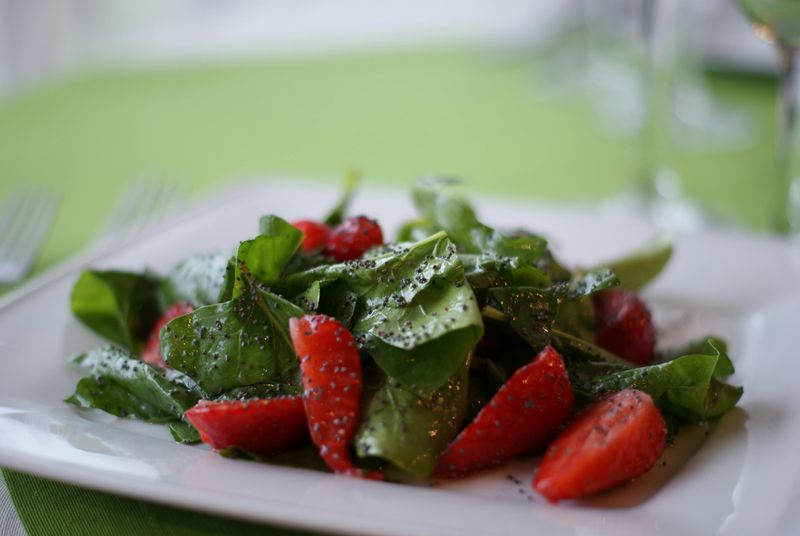 Spinach and Strawberry Salad