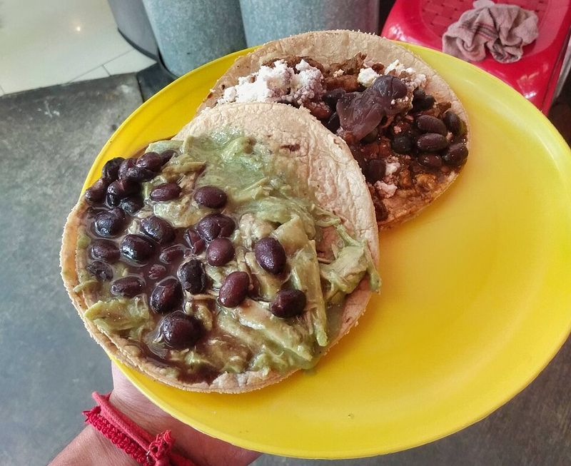 Tacos de Guisado