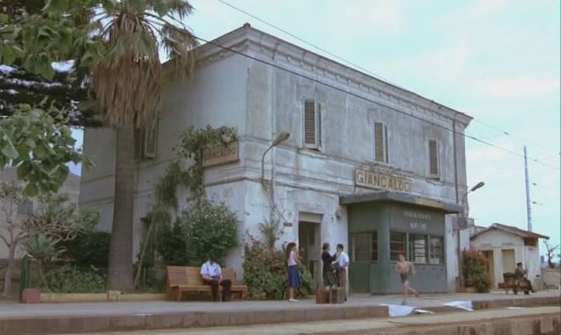 Cinema Paradiso (1988)