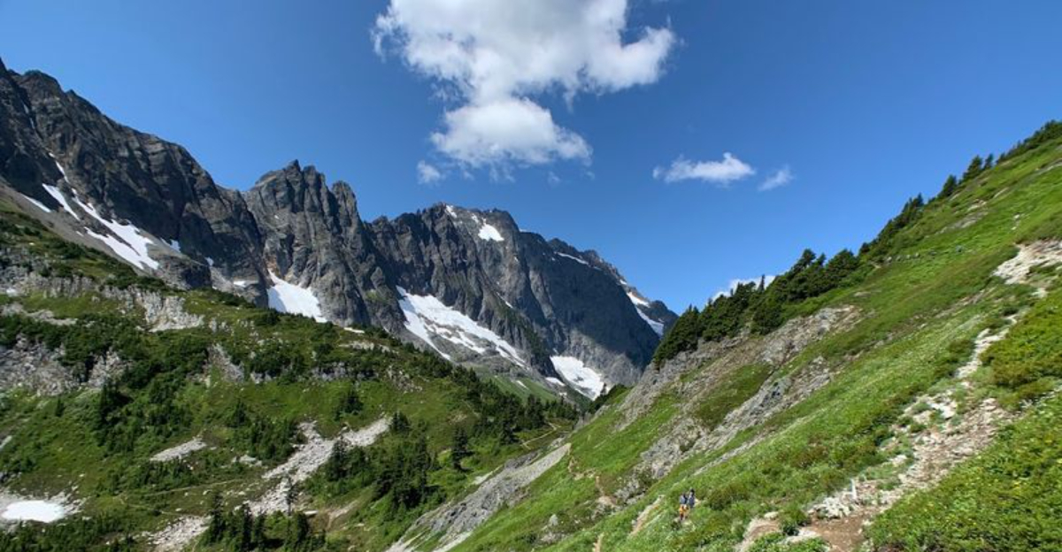 Why North Cascades Earned The Name ‘Dolomites of America’ And Still Feels Overlooked