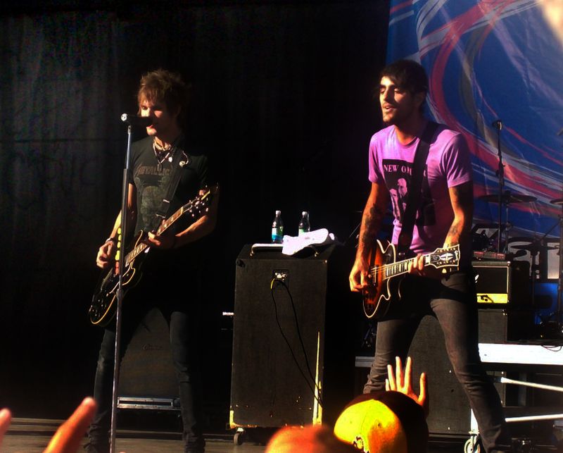 Two Is Better Than One - Boys Like Girls Featuring Taylor Swift